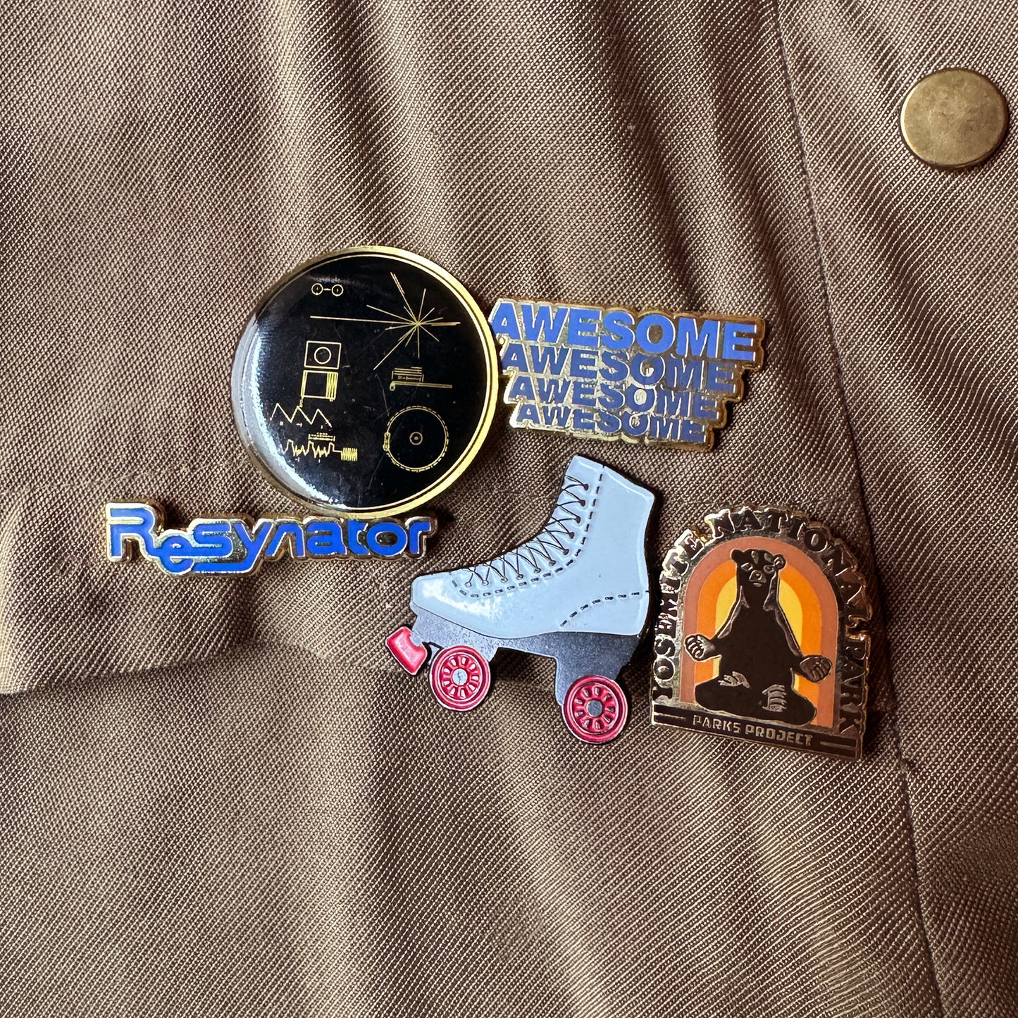 Pin - LOGO